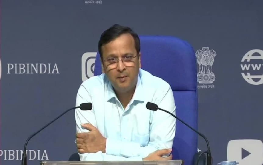 15 राज्यों के 25 जिलों में कोरोना के नए केस आने हुए बंद, 24 घंटे में 141 लोग ठीक होकर पहुंचे घर 15 राज्यों के 25 जिलों में कोरोना के नए केस आने हुए बंद, 24 घंटे में 141 लोग ठीक होकर पहुंचे घर