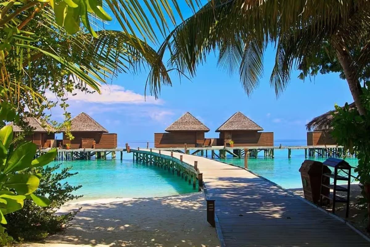 PHOTOS: ये है एशिया का सबसे छोटा देश, जहां हनीमून के लिए सबसे अधिक आते हैं कपल्स