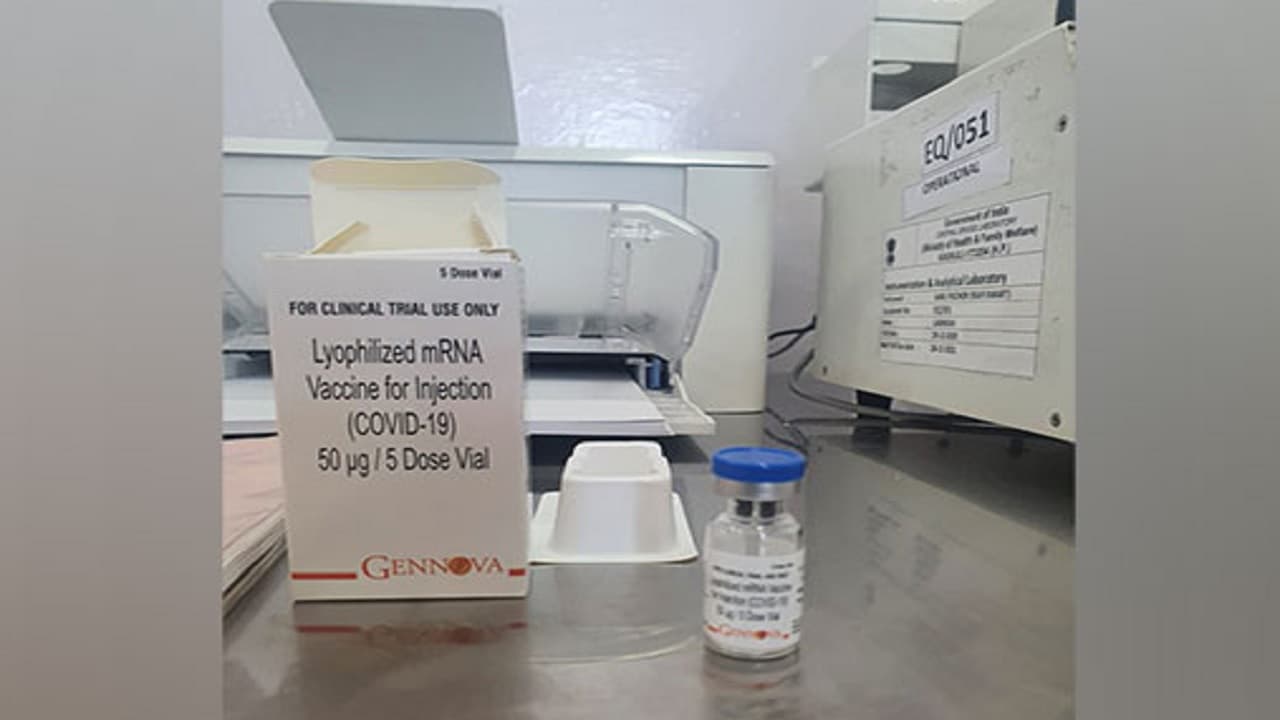 Vaccine News: भारत की पहली mRNA बेस्ड कोरोना वैक्सीन सेफ, DCGI को सौंपी गई दूसरे और तीसरे ट्रायल का डाटा