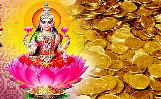 इस मंत्र को पढ़ने से होगी धनवर्षा, पैसों की कमी होगी दूर