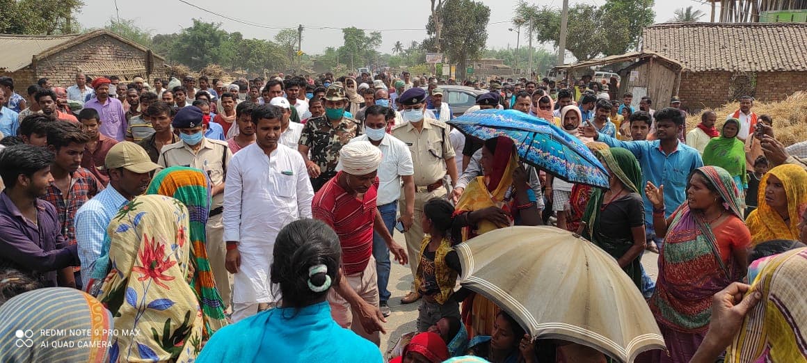 Bihar News: मधेपुरा के प्राइवेट स्कूल में 4th क्लास के छात्र की मौत, परिजन और ग्रामीणों ने किया हंगामा