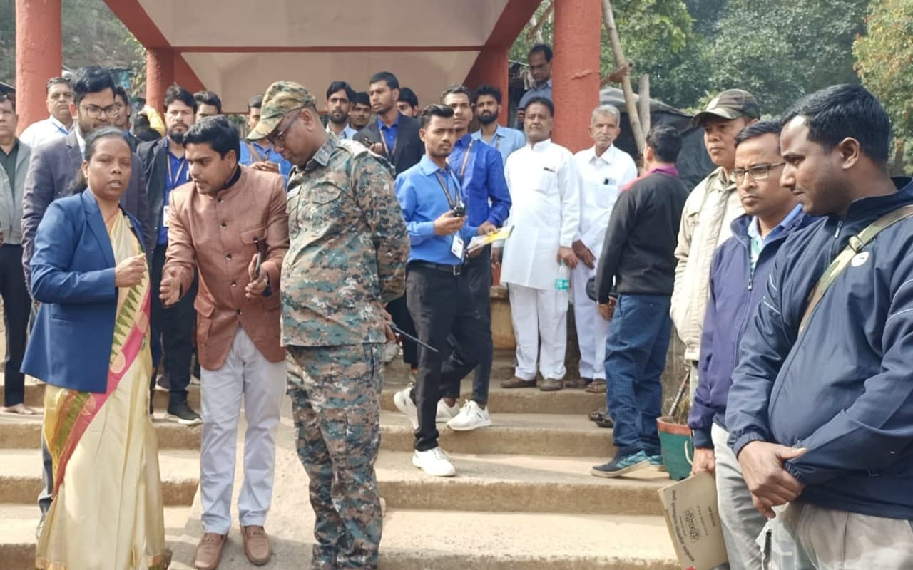 प्रसन्न सागर महाराज जी के महापारणा में उमड़ी श्रद्धालुओं की भीड़, तस्वीरों में देखें कैसे हुआ उनका स्वागत