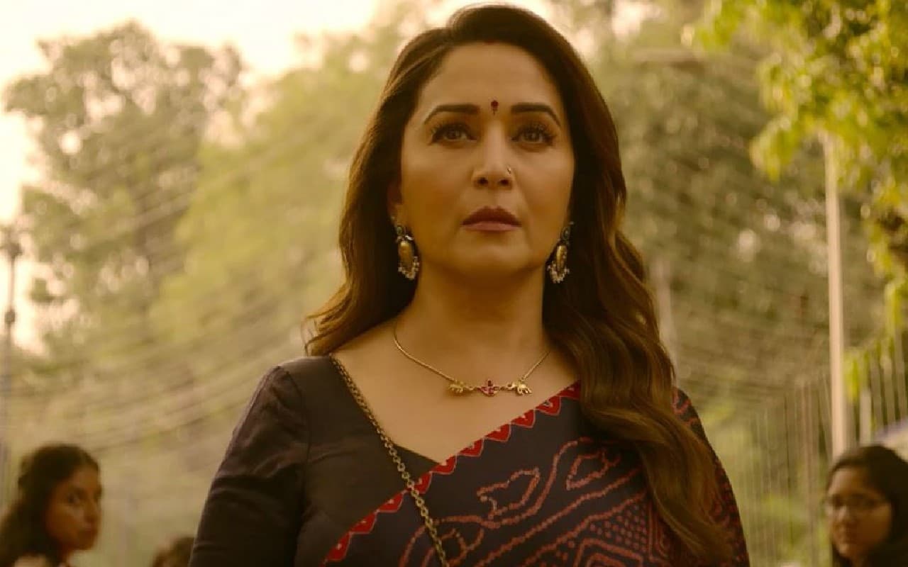 Maja Ma Review: माधुरी दीक्��ित की फिल्म मजा मा..एक निराशाजनक अनुभव