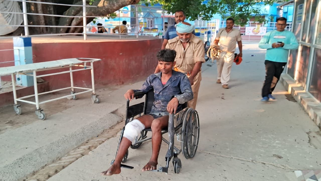 बिहार: गोपालगंज में मुठभेड़ के दौरान शराब तस्कर को लगी पुलिस की गोली, गंडक नदी में शराब से लदी नाव जब्त