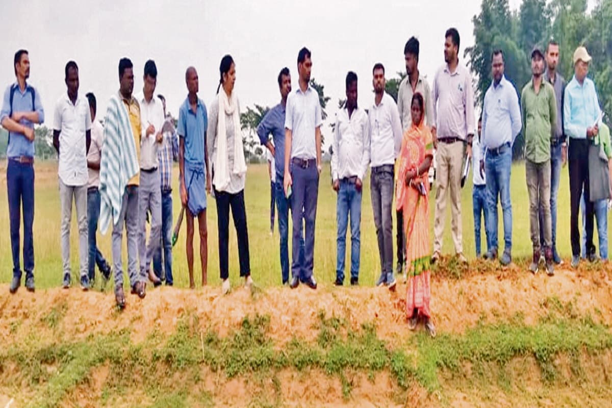 Khunti News: मनरेगा आयुक्त का निर्देश- आवास नहीं बनानेवालों पर बरतें सख्ती