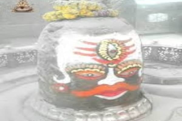 Coronavirus Effect : उज्जैन महाकाल के भस्म आरती दर्शन पर कोरोना का असर,श्रद्धालुओं की अभी नो एंट्री