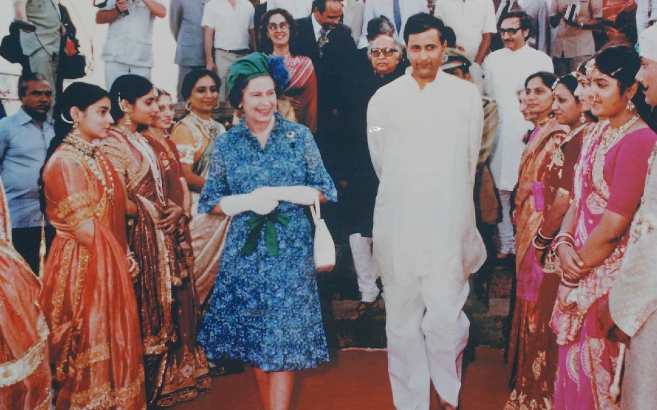 Queen Elizabeth II: जब भारत की धरती पर महारानी एलिजाबेथ II ने रखा था कदम, देंखे तस्वीरें