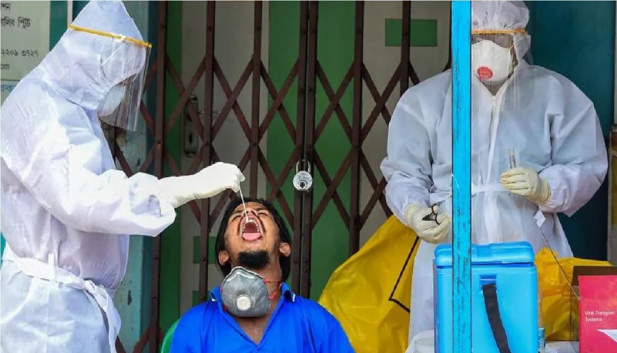 महाराष्ट्र में फिर पैर जमा रहा है कोरोना वायरस, चार महीने में 8000 से अधिक नये मामले