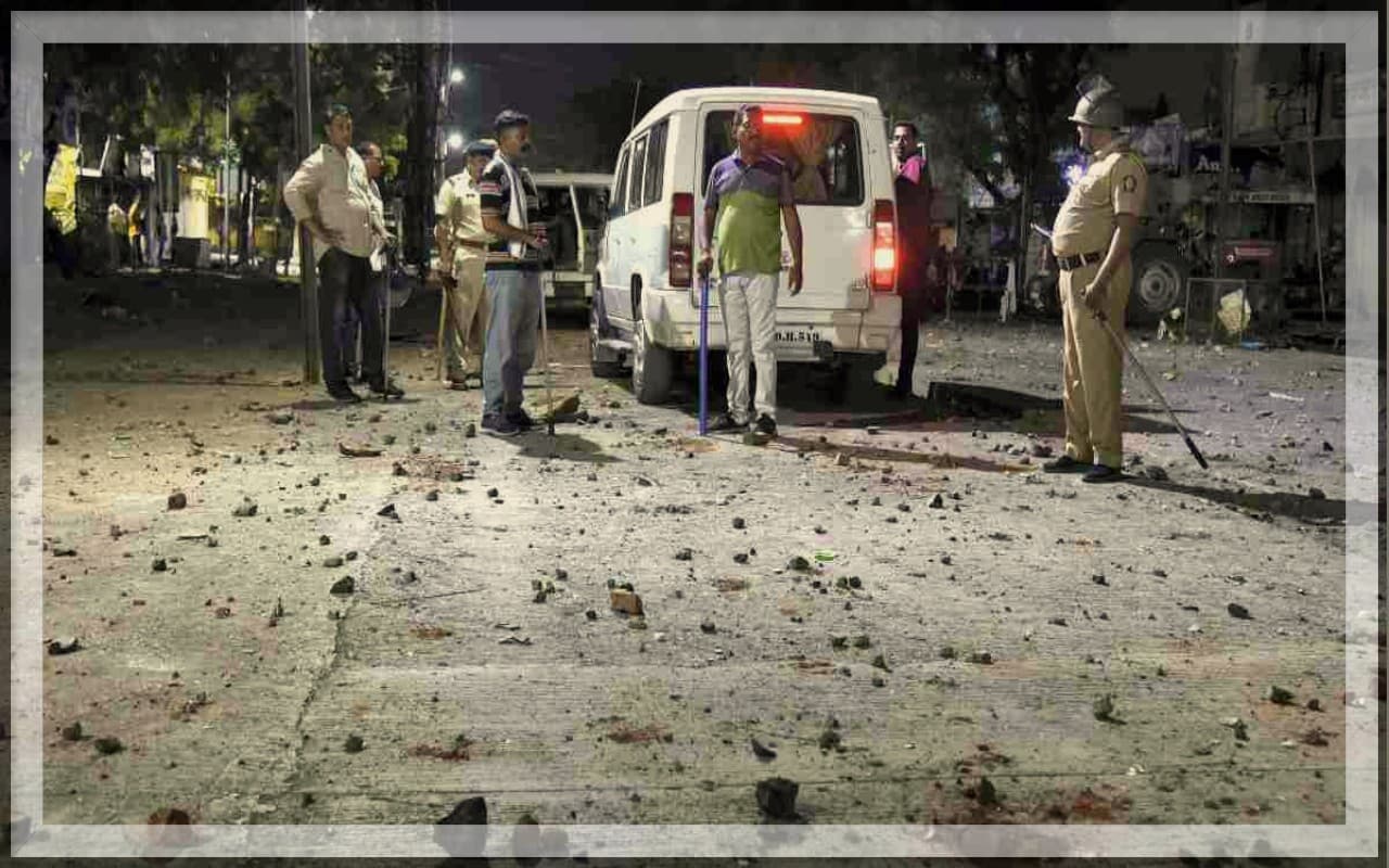 Maharashtra: सांप्रदायिक झड़प में 5 घायल और 32 को जेल, इंटरनेट सेवाएं भी ठप
