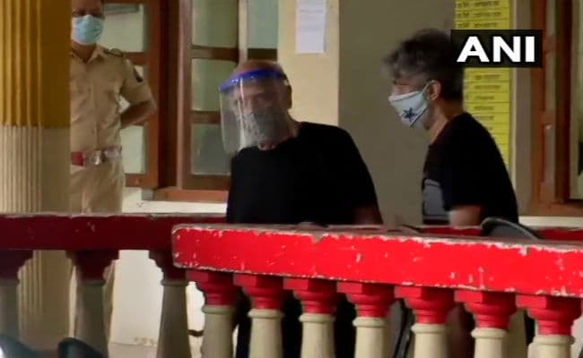 Mahesh Babu: सुपरस्टार महेश बाबू के पिता कृष्णा का हैदराबाद में निधन, CM चंद्रशेखर राव ने जताया दुख