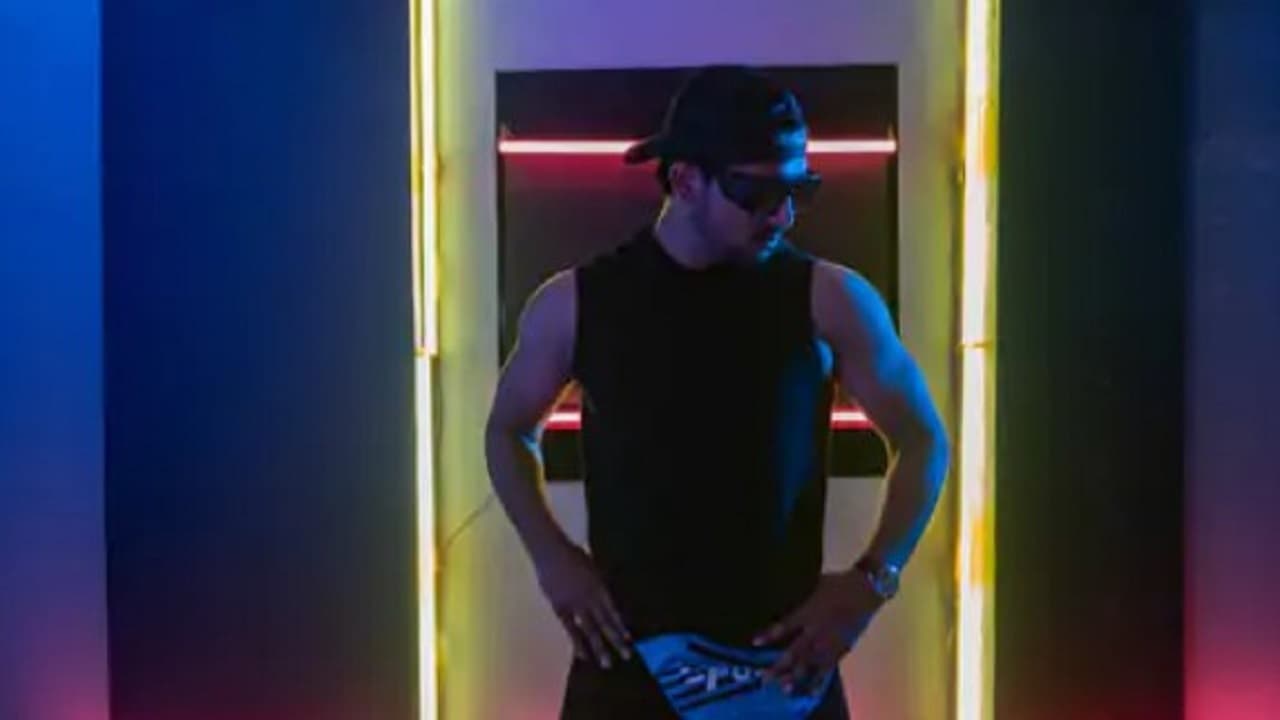 बिहार के माही ने दुनिया के अलग-अलग 40 रैपर्स के साथ बनाया गाना, अब बॉलीवुड से मिला बड़ा ऑफर