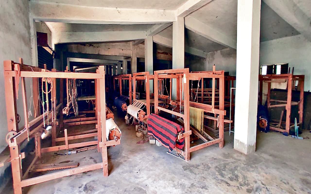 PHOTOS: झारखंड के इस गांव में कभी तैयार होते थे सूती कपड़े, आज हाशिये पर हथकरघा उद्योग