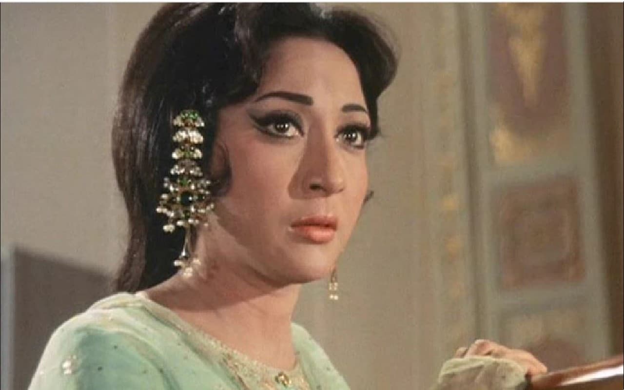 माला सिन्हा ने इस वजह से दादा साहेब फाल्के पुरस्कार लेने से कर दिया था इंकार, कहा- इस तरह अपमानित करना...