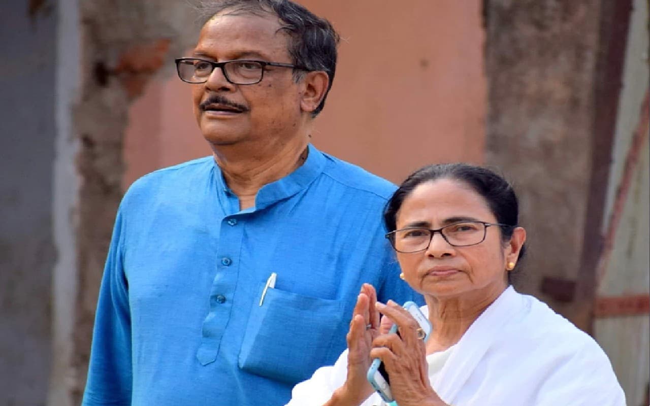 बंगाल के मंत्री मलय घटक पर अब लटकी ED की तलवार, 14 सितंबर को किया पूछताछ के लिए बुलाया गया