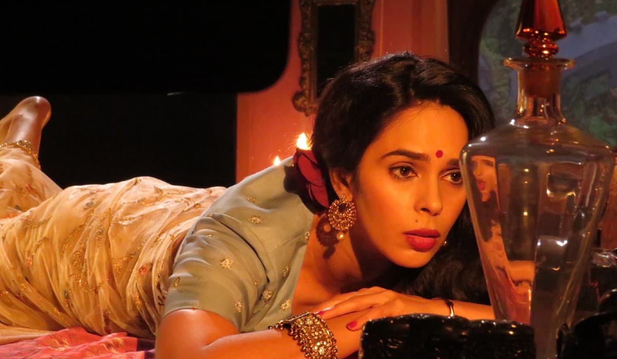 मल्लिका शेरावत की फिल्म 'Rk/Rkay' इस दिन होगी सिनेमाघरों में रिलीज, अनोखी है इसकी कहानी