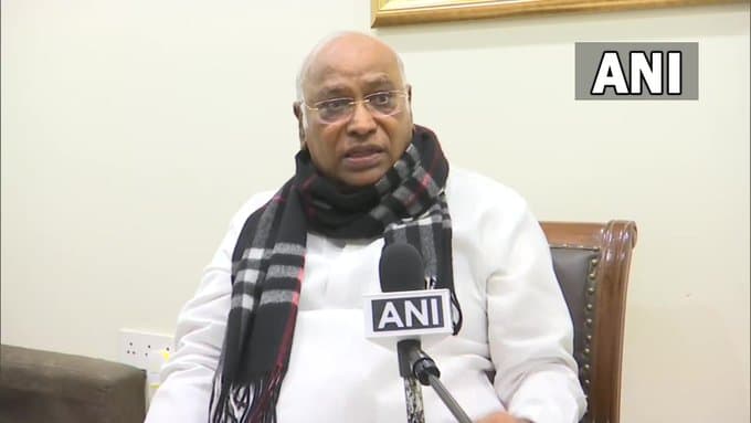 नेशनल हेराल्ड मामला : मल्लिकार्जुन खड़गे तक पहुंची केस की जांच की आंच, ईडी ने की पूछताछ