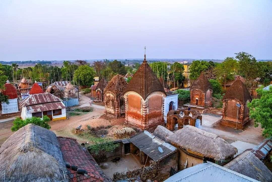 पर्यटन स्थल मलूटी पर प्रशासन का ध्यान नहीं, टूरिज्म को बढ़ावा देने को लेकर नहीं चली एक भी बस