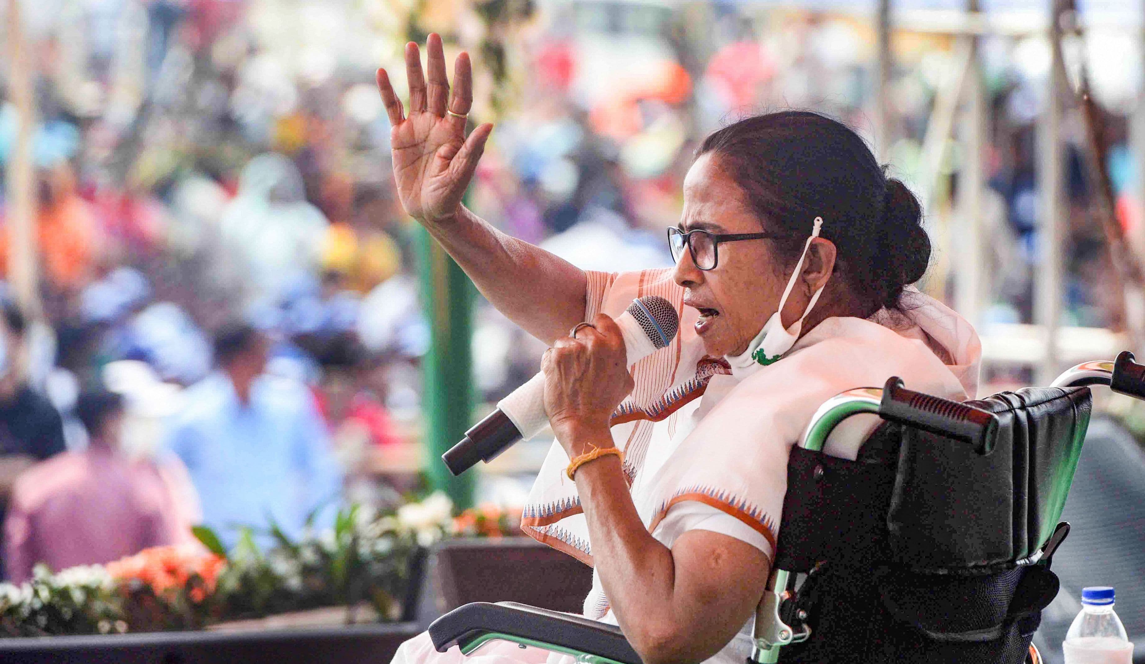 VIDEO: ‘जय श्रीराम’ सुनकर ममता बनर्जी को आया गुस्सा, ‘पराक्रम दिवस’ समारोह को संबोधित करने से किया इनकार