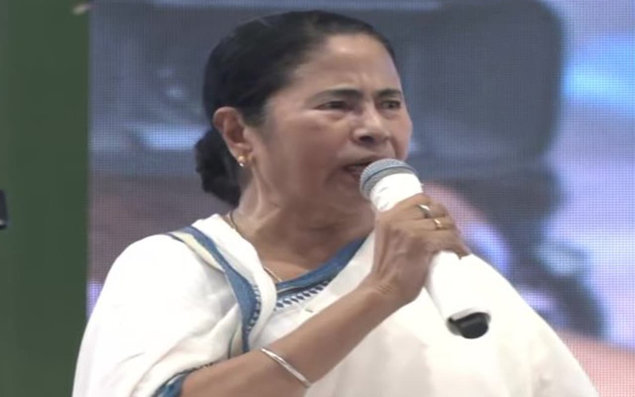 Mamata Banerjee : ममता बनर्जी का बड़ा ऐलान, दमकल व राज्य पुलिस में दो हजार पदों पर होंगी नियुक्तियां