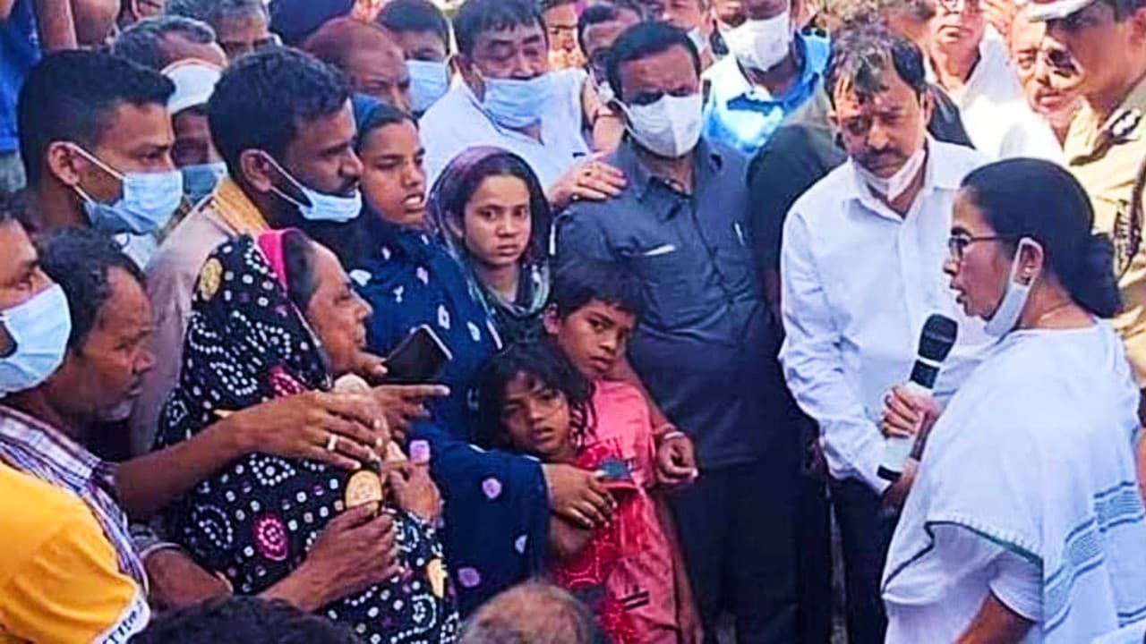 बीरभूम नरसंहार: रामपुरहाट कांड में मृतकों के परिजनों को सरकारी नौकरी, आर्थिक सहायता का ममता ने किया ऐलान