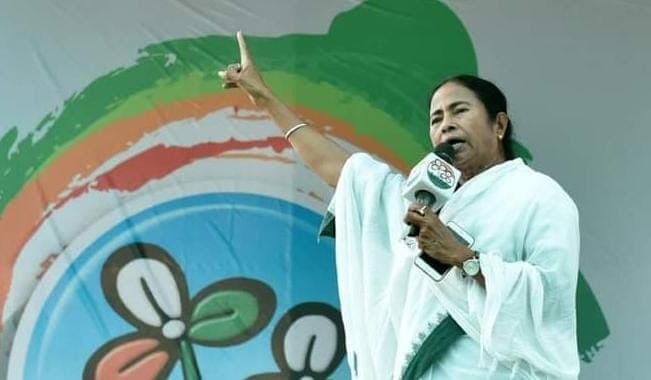 Bengal Chunav 2021 से पहले फुरफुरा शरीफ में होगी बड़ी टूट ? पीरजादा तोहा सिद्दीकी और सीएम Mamata Banerjee के बीच मुलाकात के बाद सियासी अटकलें तेज Bengal Chunav 2021 से पहले फुरफुरा शरीफ में होगी बड़ी टूट ? पीरजादा तोहा सिद्दीकी और सीएम Mamata Banerjee के बीच मुलाकात के बाद सियासी अटकलें तेज