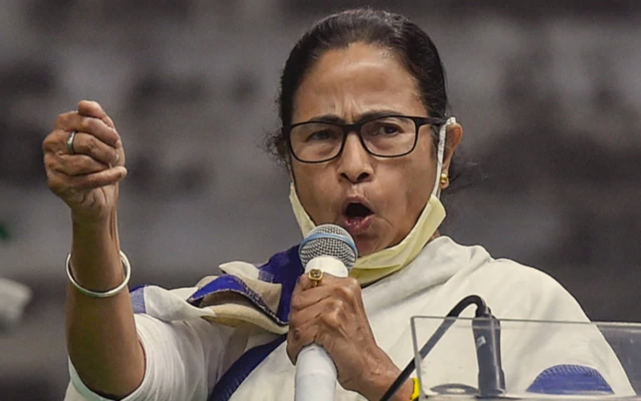 मणिपुर जल रहा है, केंद्र सरकार पूरी तरह विफल, सर्वदलीय बैठक में जायेंगे डेरेक ओब्रायन : ममता बनर्जी