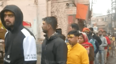 नव वर्ष 2023: साल के पहले दिन मंदिरों में श्रद्धालुओं की उमड़ी भीड़, दर्शन पूजन कर मांगी सेहत-खुशहाली नव वर्ष 2023: साल के पहले दिन मंदिरों में श्रद्धालुओं की उमड़ी भीड़, दर्शन पूजन कर मांगी सेहत-खुशहाली
