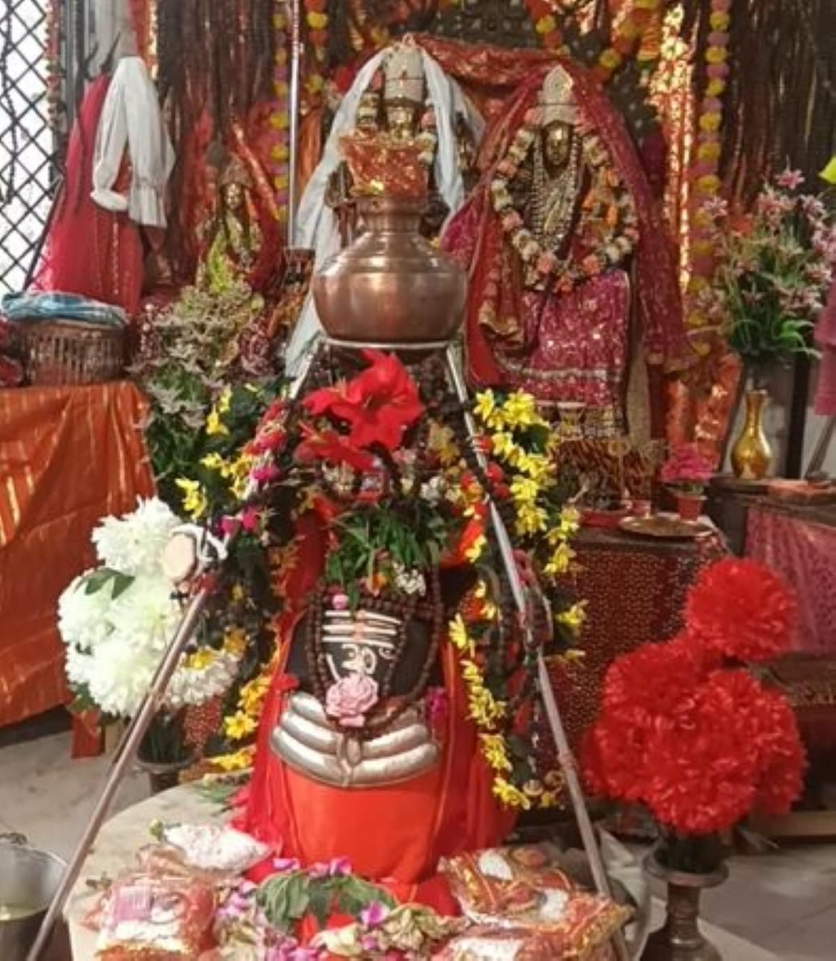Sawan 2023: शिव-पार्वती ने 11 हजार साल तक यहां किया तप, चिंतामणि गिरने के कारण कहलाया मणिकरण, जानें कहानी Sawan 2023: शिव-पार्वती ने 11 हजार साल तक यहां किया तप, चिंतामणि गिरने के कारण कहलाया मणिकरण, जानें कहानी
