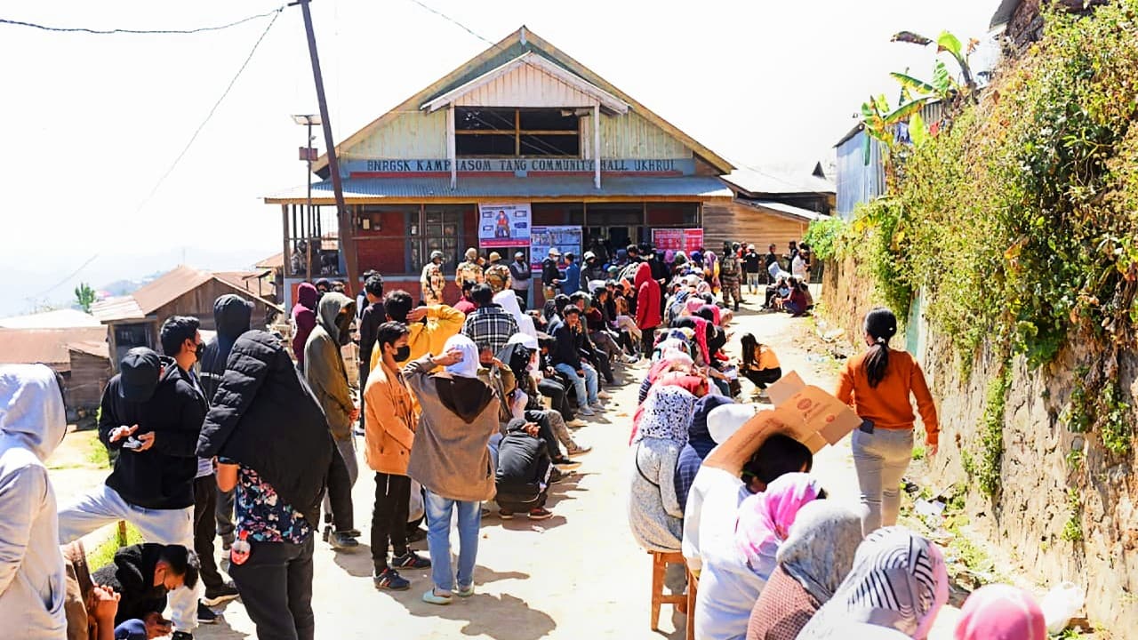 मणिपुर विधानसभा चुनाव के दूसरे और अंतिम चरण में 76.62 प्रतिशत मतदान, वोटिंग से पहले हिंसा