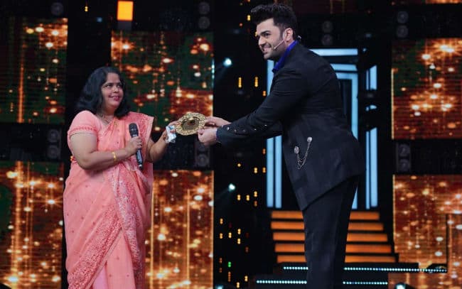 कोरोना वॉरियर्स के साथ मनीष पॉल ने शूट किया सारेगामापा का पहला एपिसोड, कही ये बात