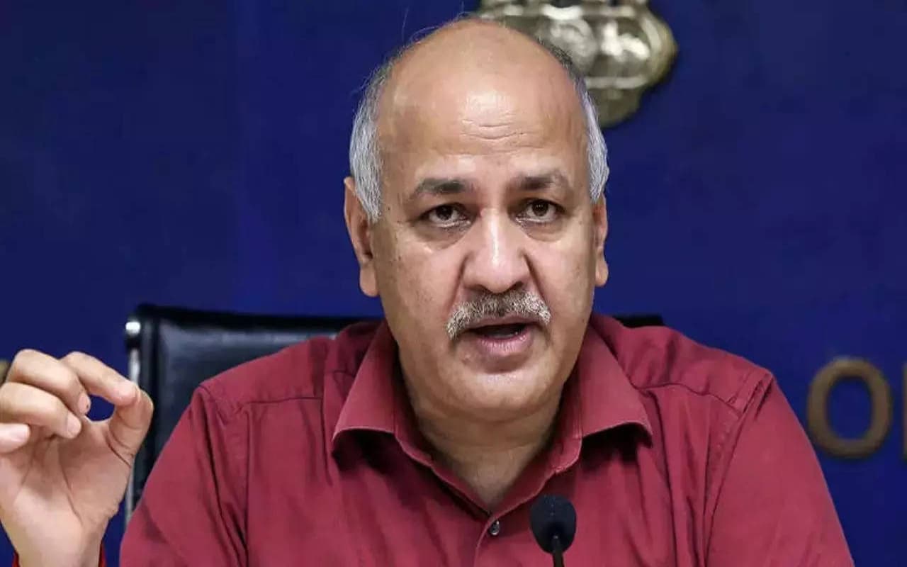 Liquor Scam: मनीष सिसोदिया से CBI की पूछताछ शुरू, जानें सीबीआई दफ्तर पहुंचने से पहले क्या कहा