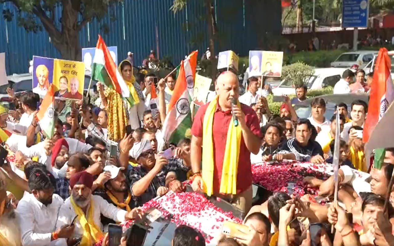 Delhi Excise Policy: मनीष सिसोदिया से CBI की पूछताछ जारी, प्रदर्शन कर रहे कार्यकर्ता हिरासत में लिए गए