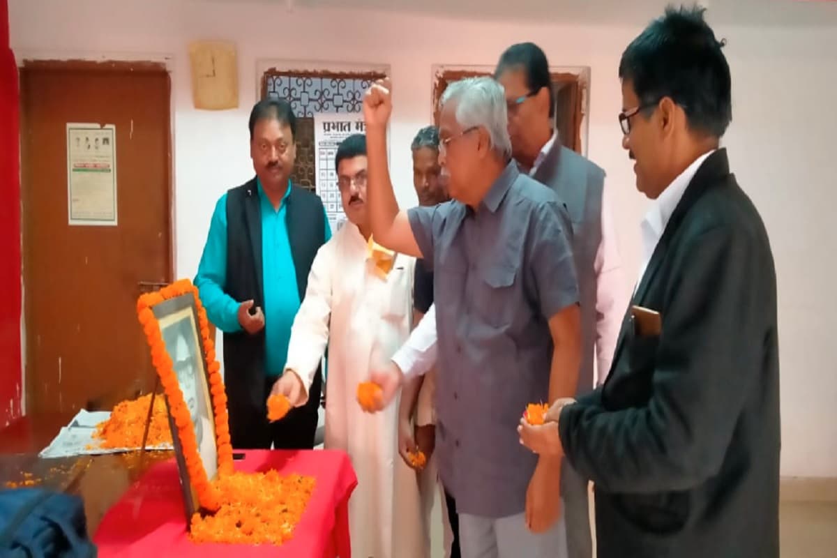 भारतीय कम्युनिस्ट पार्टी ने रांची में मनाया शहीद मंजूर हसन खान का शहादत दिवस, सांसद विनय विश्वम ने कही ये बात