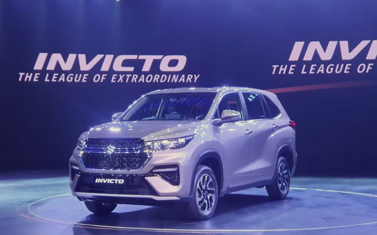 Toyota Innova Hycross से टक्कर लेने आ गयी Maruti Suzuki Invicto, लॉन्च से पहले ही मिली 22 हजार बुकिंग