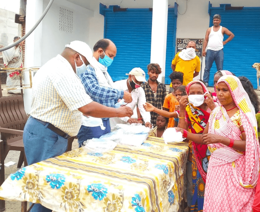 कोरोना से जंग : बिहार के ग्रामीण क्षेत्रों में बांटे गये दो करोड़ से अधिक मास्क