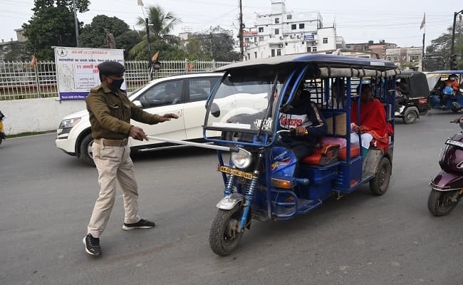 बिहार में विशेष अभियान के पहले दिन चार हजार 835 लोगों पर की गयी कार्रवाई, वसूला गया ढाई लाख का जुर्माना