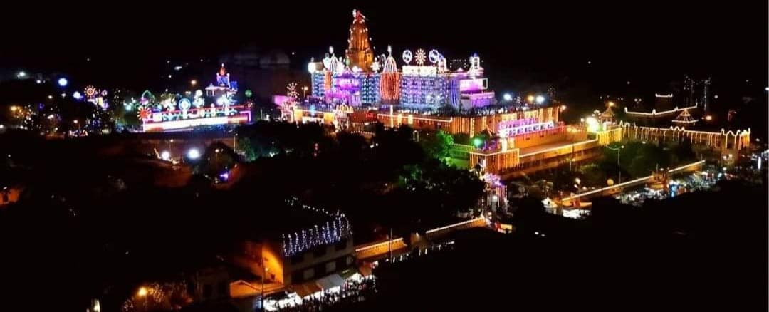 Janmashtami 2023: श्रीकृष्ण जन्मभूमि मथुरा के मंदिर रोशनी से जगमग, देखें मनभावन फोटो