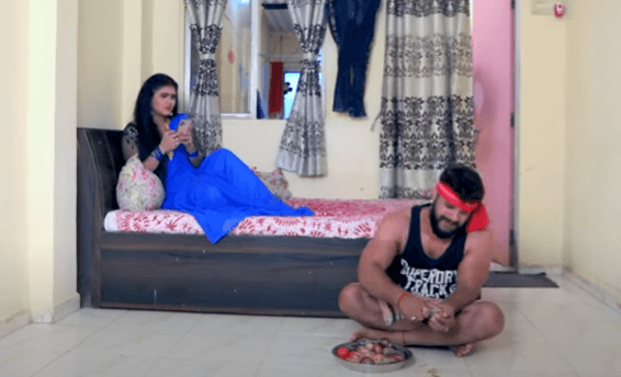 Bhojpuri Song : रिलीज होते ही धूम मचा रहा खेसारीलाल का 'मउगी खेले PUBG' गाना, 4 करोड़ बार देखा गया VIDEO