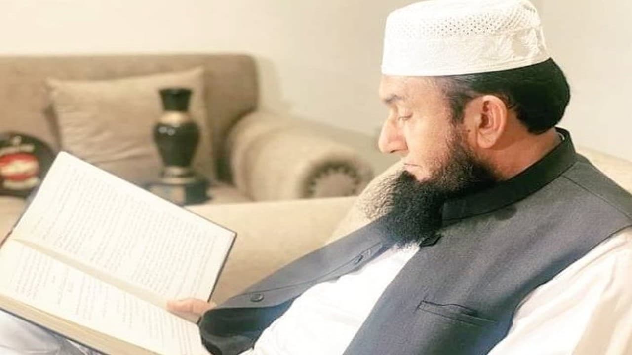 पाकिस्तान के धार्मिक उपदेशक और विद्वान मौलाना तारिक जमील को पड़ा दिल का दौरा, कनाडा के अस्पताल में भर्ती