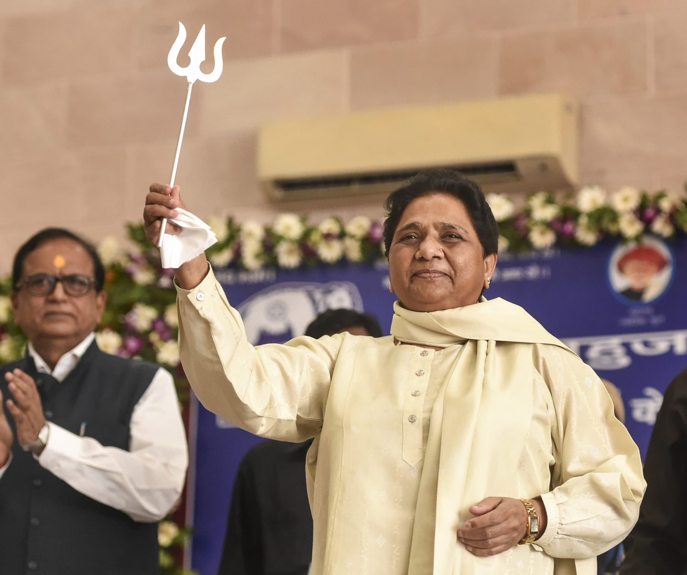 UP में मायावती को मिलेगा ब्राह्मणों का आशीर्वाद? क्या 2022 में चलेगा 2007 का फार्मूला, पढें ये रिपोर्ट