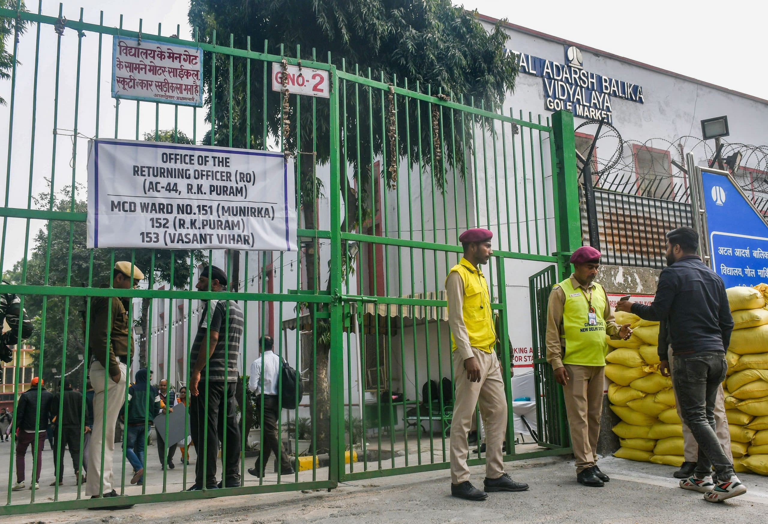 MCD Election Results 2022: फैसले का दिन, एमसीडी में किसकी सरकार? एग्जिट पोलों के नतीजों से AAP उत्साहित