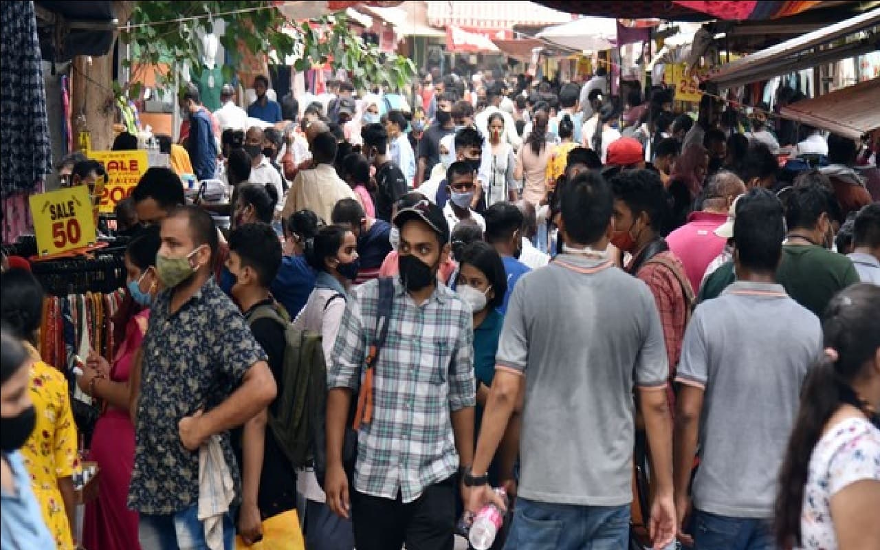 MCD Election: दिल्ली में आज बंद रहेंगे सभी खुदरा और थोक बाजार, 5 दिसंबर को स्कूल बंद