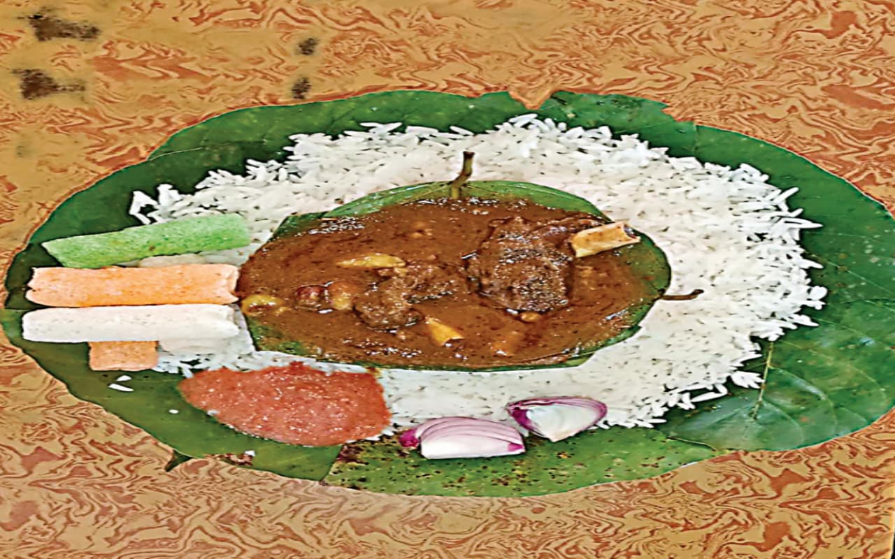 देहाती स्टाइल में मीट-भात का लेना चाहते हैं आनंद, तो रांची की इन जगहों पर एक बार जरूर आएं