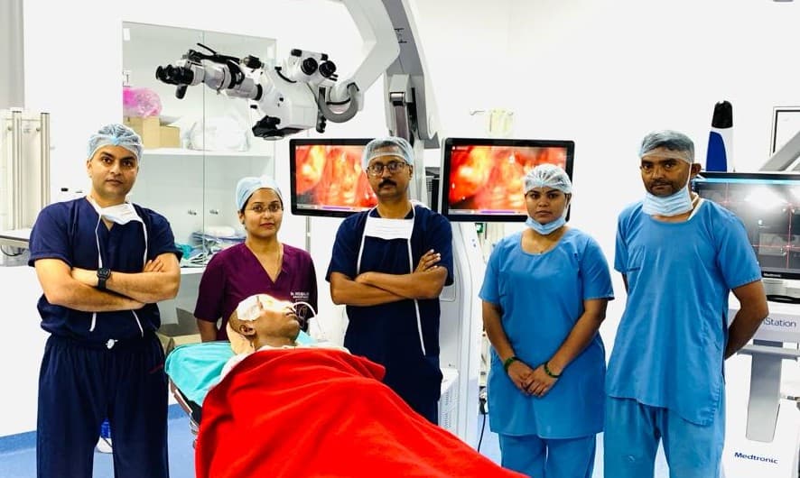 UP News: 10 घंटे तक चले जटिल ऑपरेशन से निकाला दिमाग से ट्यूमर, सीजी सिटी कैंसर संस्थान में की गयी सर्जरी