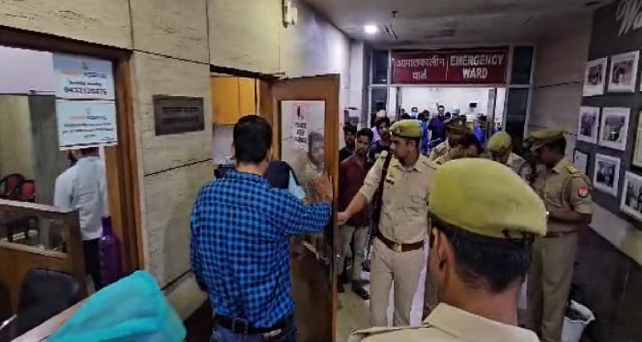 Meerut Kanwar Accident: मेरठ में हाईटेंशन लाइन से टकराया कांवरियों का डीजे, पांच की मौत, कई झुलसे