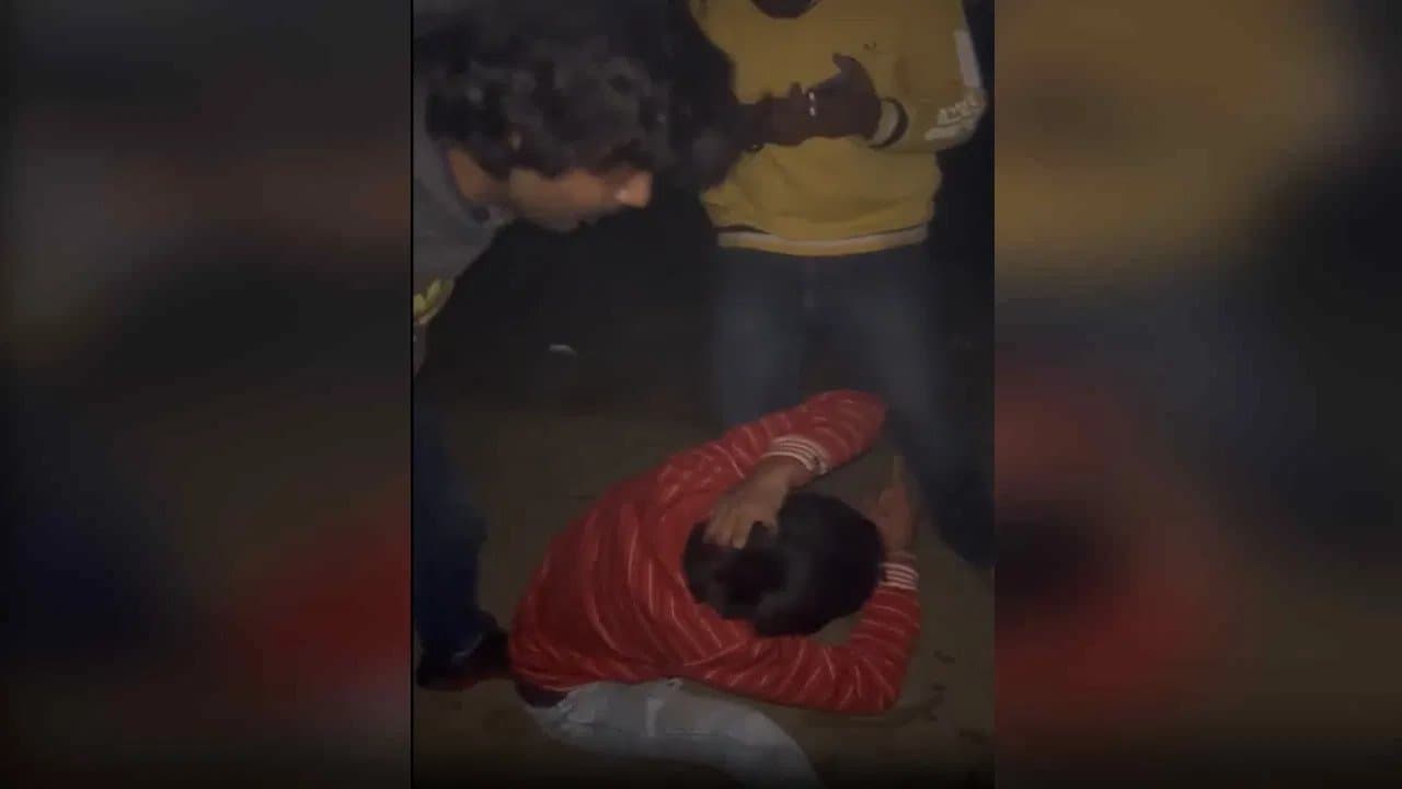 मेरठ में शर्मनाक घटना: 12वीं के छात्र को अगवा कर पीटने के बाद चेहरे पर की पेशाब, मुख्य आरोपी गिरफ्तार