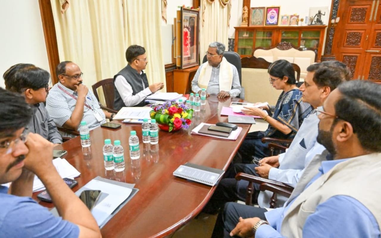 Karnataka: कांग्रेस की 5 गारंटी पर टिकी सभी की नजर, सीएम सिद्धारमैया आज लेंगे बड़ा फैसला
