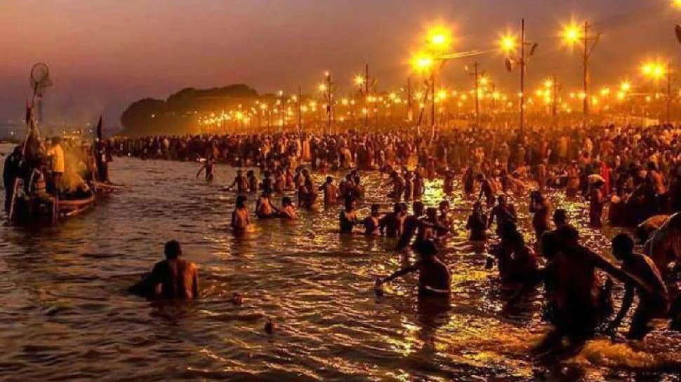माघ मेला: पौष पूर्णिमा पर आज से शुरू हुआ पहला स्नान, जाने क्या है कल्पवास, क्यों करते हैं कठिन तपस्या… माघ मेला: पौष पूर्णिमा पर आज से शुरू हुआ पहला स्नान, जाने क्या है कल्पवास, क्यों करते हैं कठिन तपस्या…