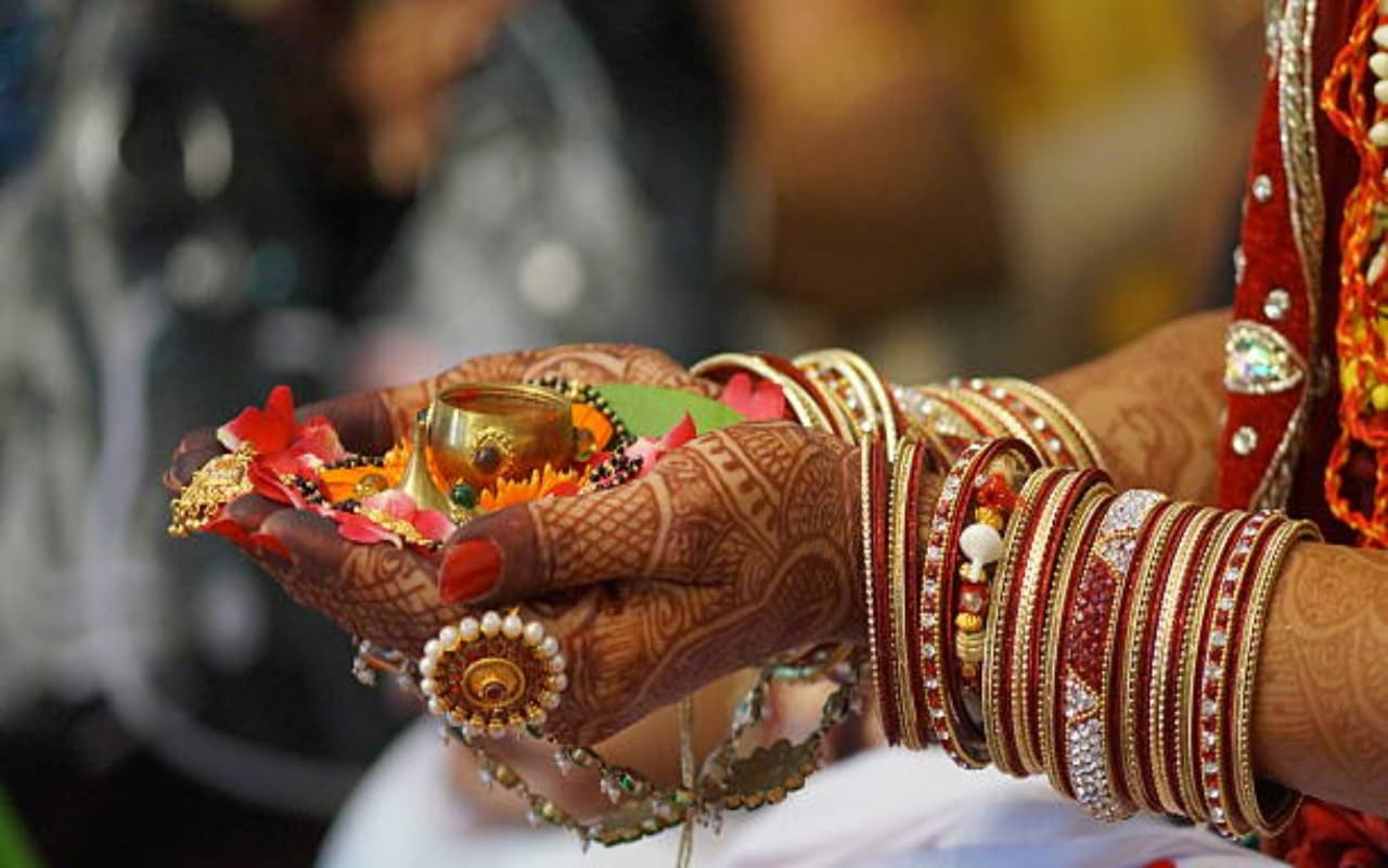 Mehndi Designs: महाशिवरात्रि पर पाना हो भोले बाबा का आशीर्वाद, तो लगाएं ये बेहतरीन मेहंदी डिजाइन