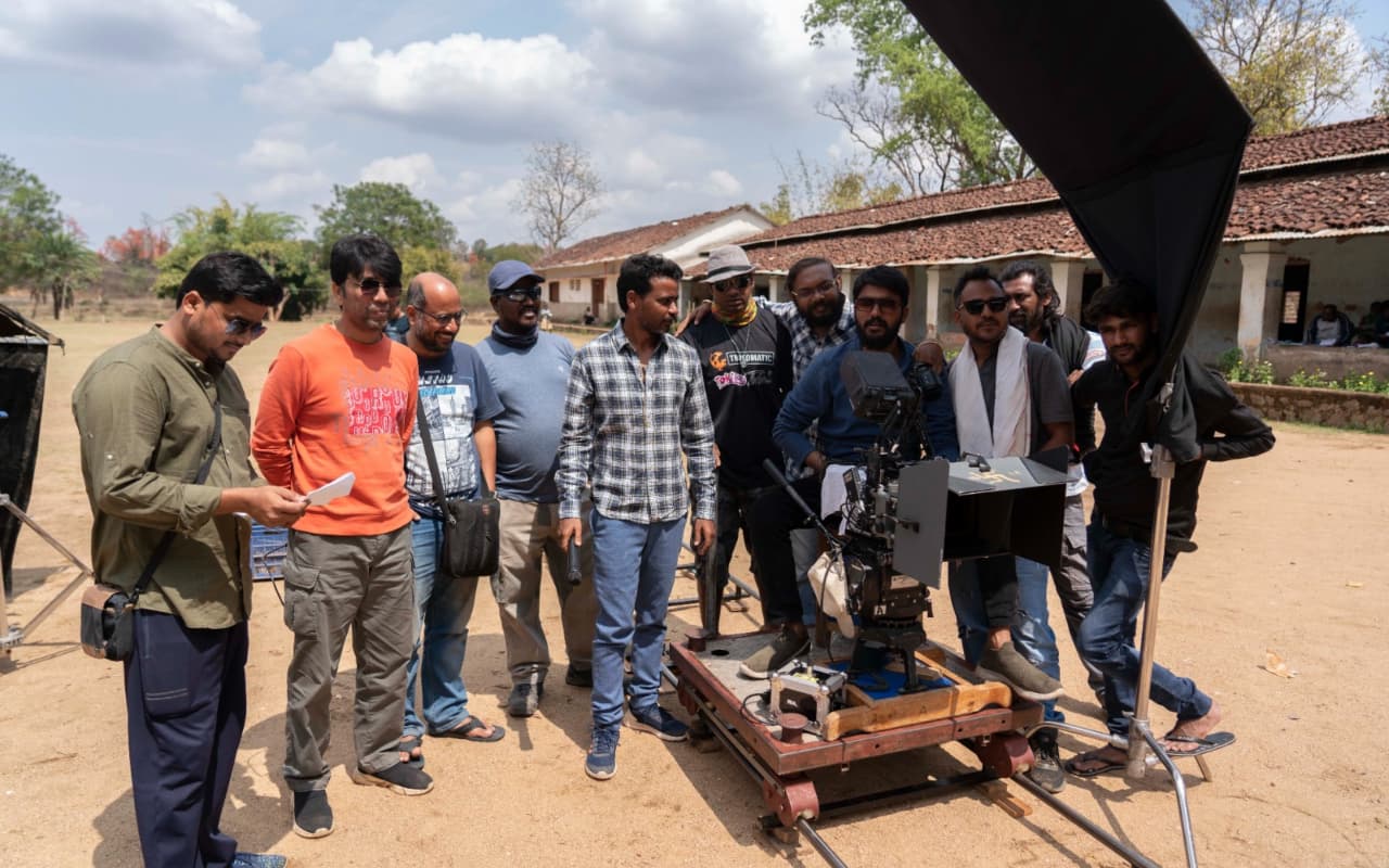 पलामू में हो रही है हिंदी फीचर फिल्म 'मेहिं' की शूटिंग, 'तुम बिन' के प्रियांशु सहित कई कलाकार कर रहे हैं काम